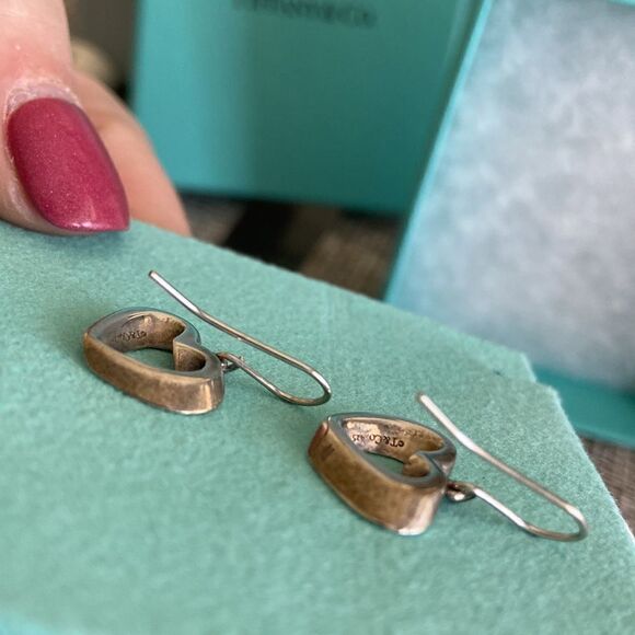 Tiffany & Co open heart silver earrings original box and pouch - Picture 6 of 6